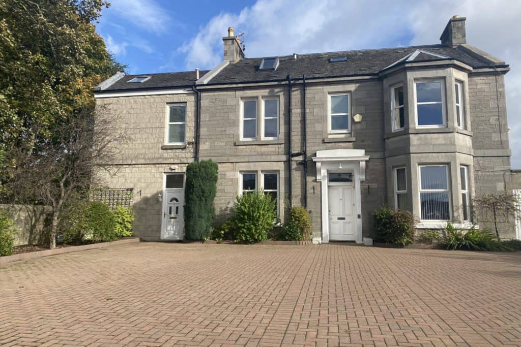 9 Loanhead Road, Loanhead, EH20 9NJ CP Property