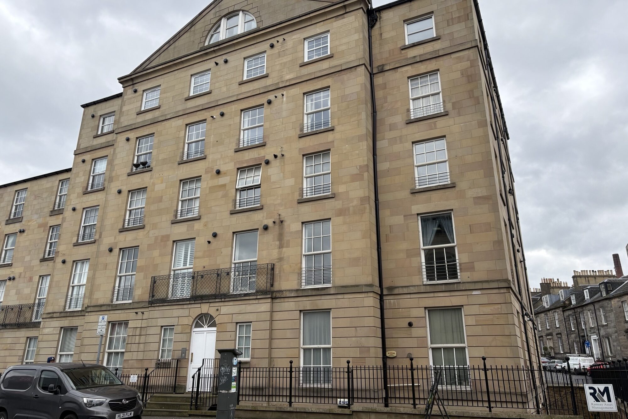 83/16 East London Street, Edinburgh, EH7 4BQ