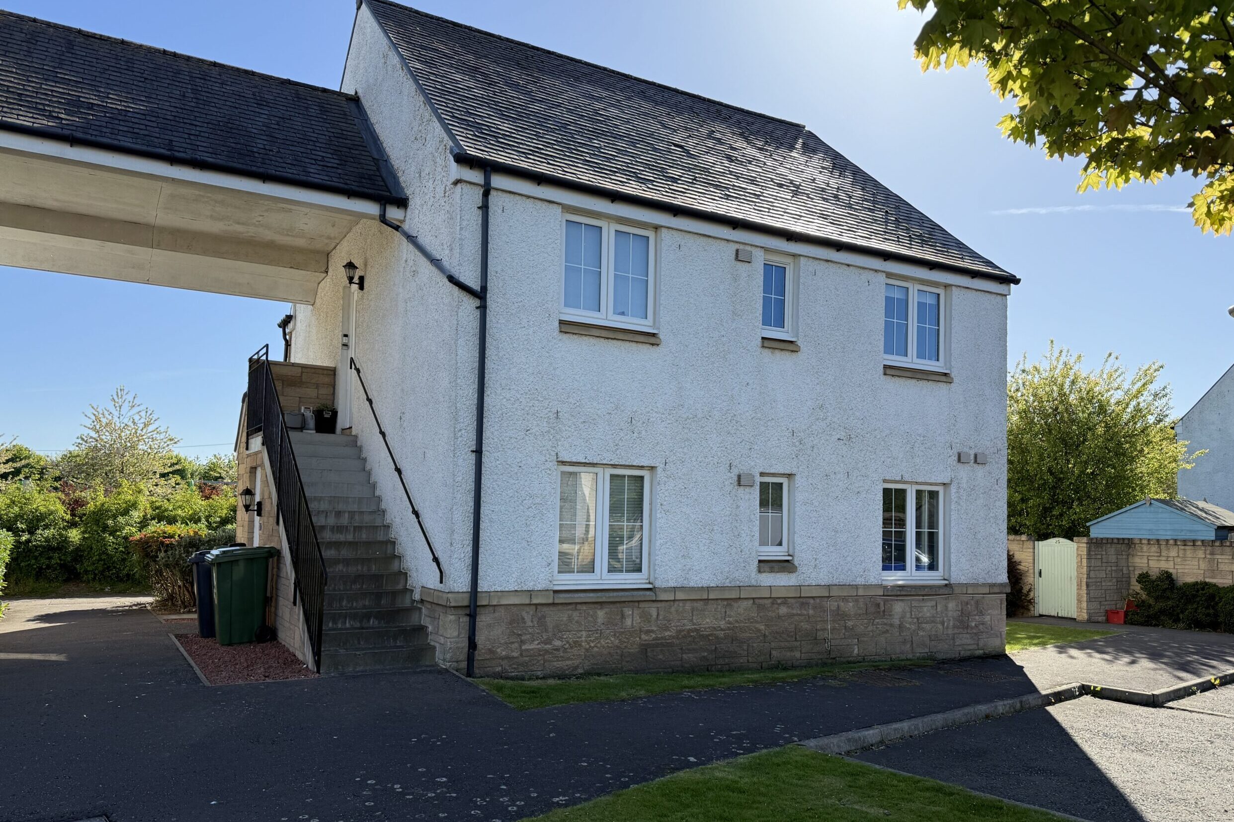 23 Lodeneia Park, Dalkeith