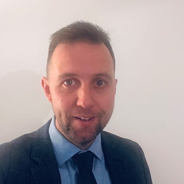 Simon Oxley